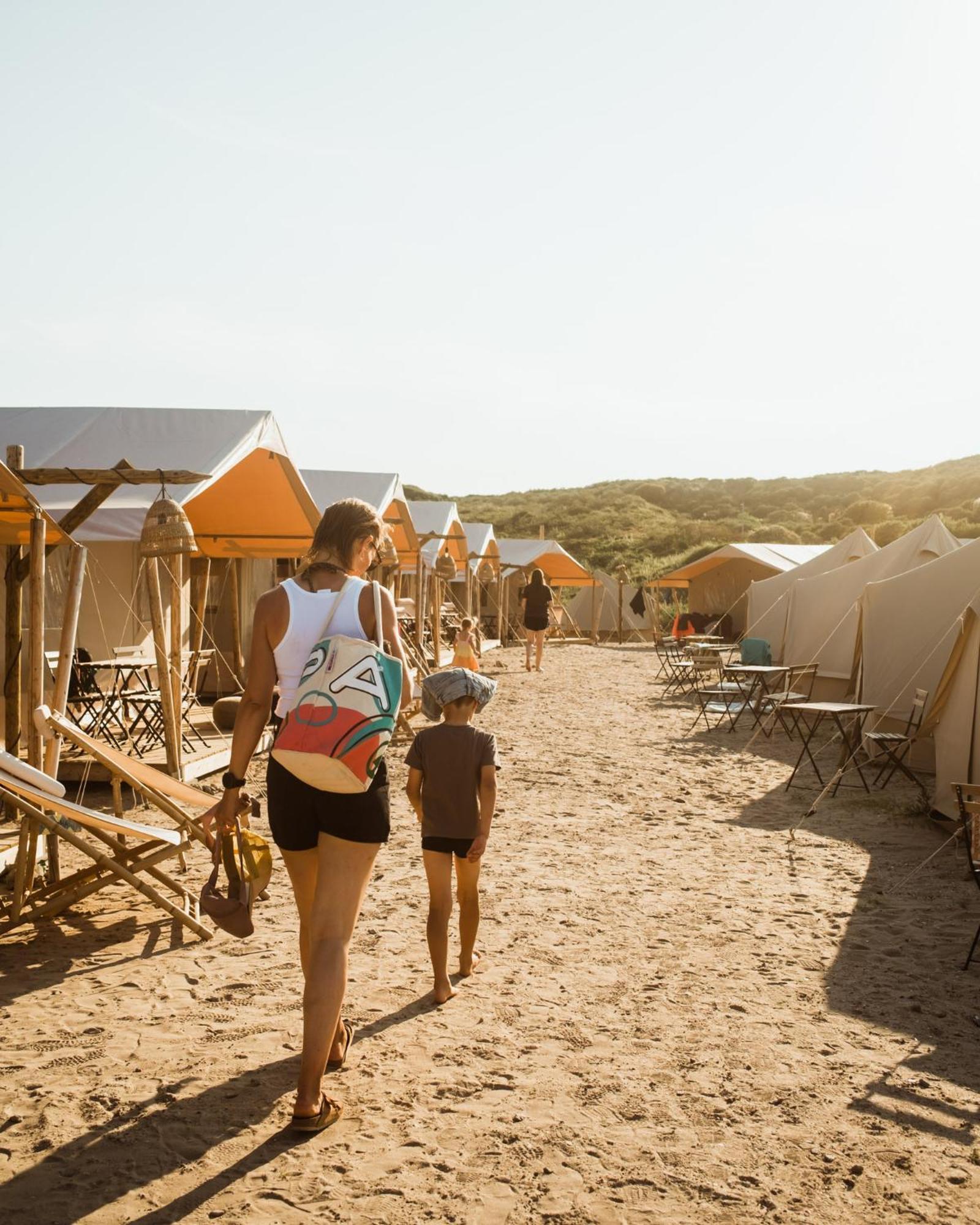 Beachcamp Bloemendaal Surf Resort Overveen Ngoại thất bức ảnh