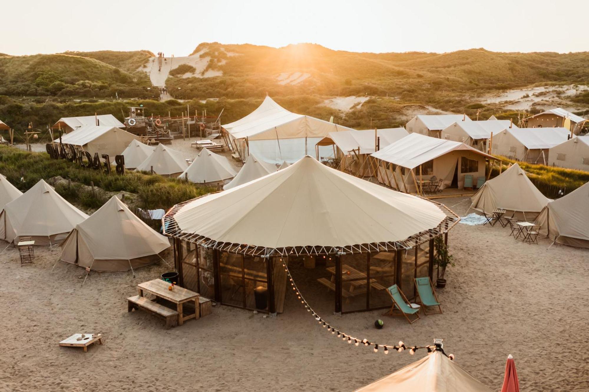 Beachcamp Bloemendaal Surf Resort Overveen Ngoại thất bức ảnh